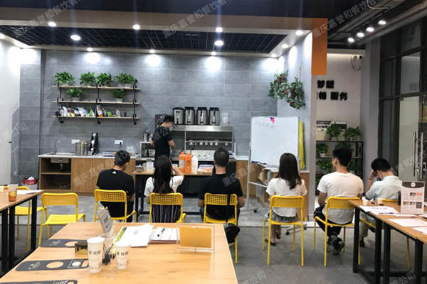 茶托邦奶茶技术培训