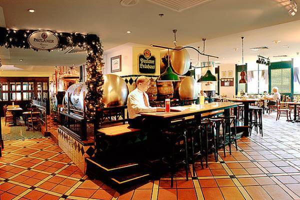 奶茶店客流量少