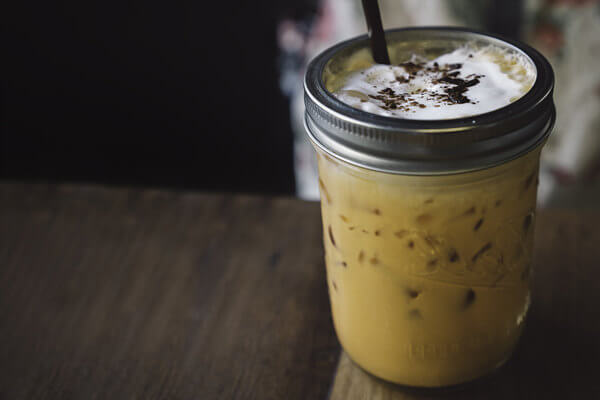 奶茶店应该怎么补偿员工