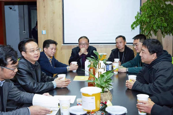 德清政府领导与茶托邦总部领导商议